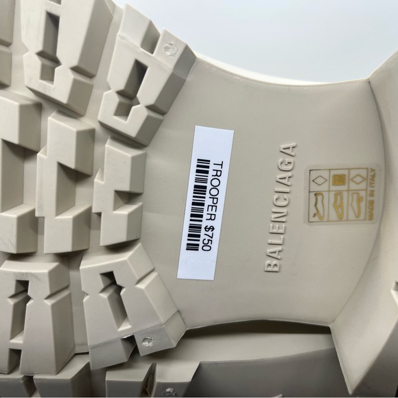 Balenciaga Trooper Rubber Boots - Picture 6 of 9